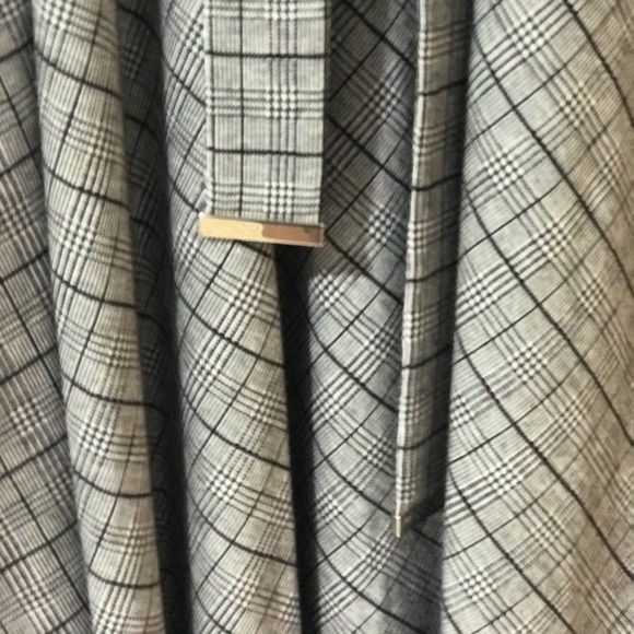 Calvin Klein
Belted Stretch Midi Dress - Picture 5 of 13